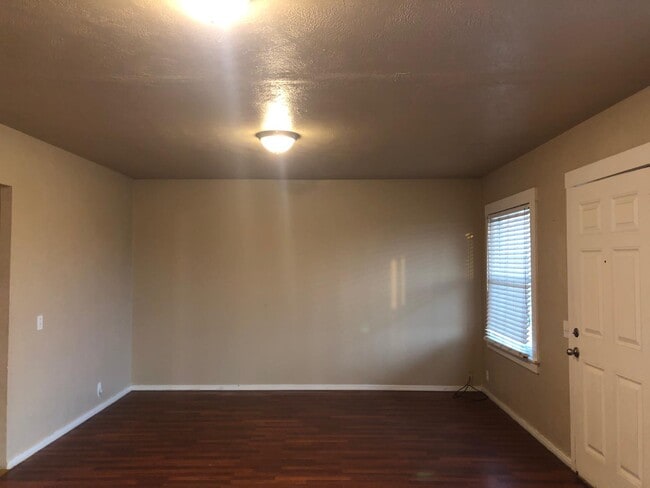 Building Photo - 7902 Clinton Ave