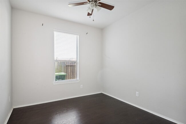 Building Photo - 1819 Killiney Ct