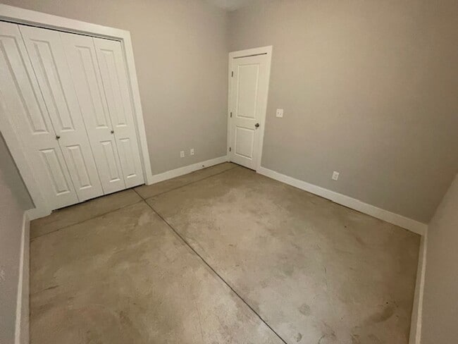 Building Photo - For Rent – Charming 3 Bed | 2 Bath Home wi...