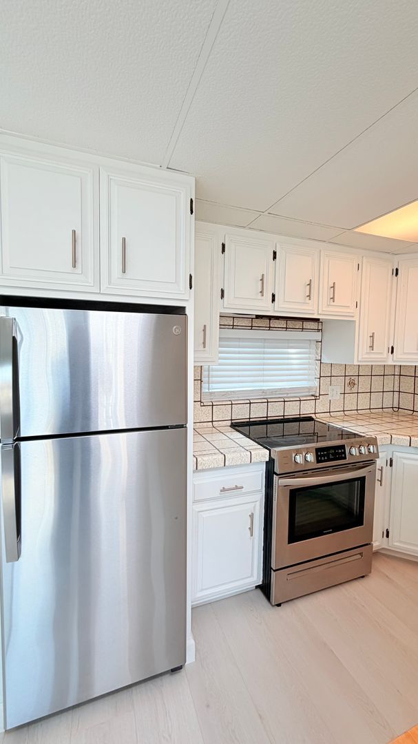 Building Photo - 14723 Martell Ave