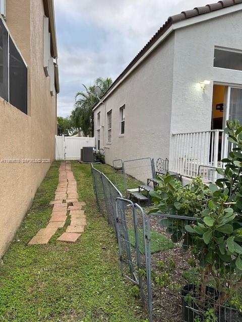 Building Photo - 1471 NW 159th Ave