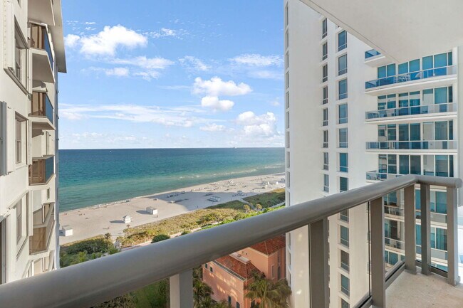 Building Photo - 6039 Collins Ave