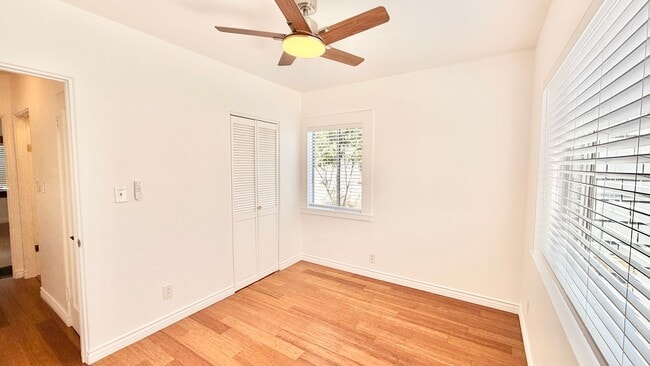 Building Photo - Darling Single Story Home, Blocks from the Beach, Amazing Location, & Close to Everything!