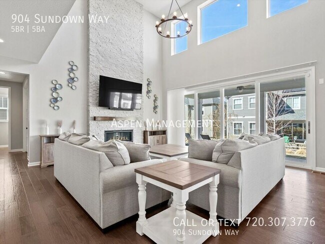 Building Photo - 904 Sundown Way