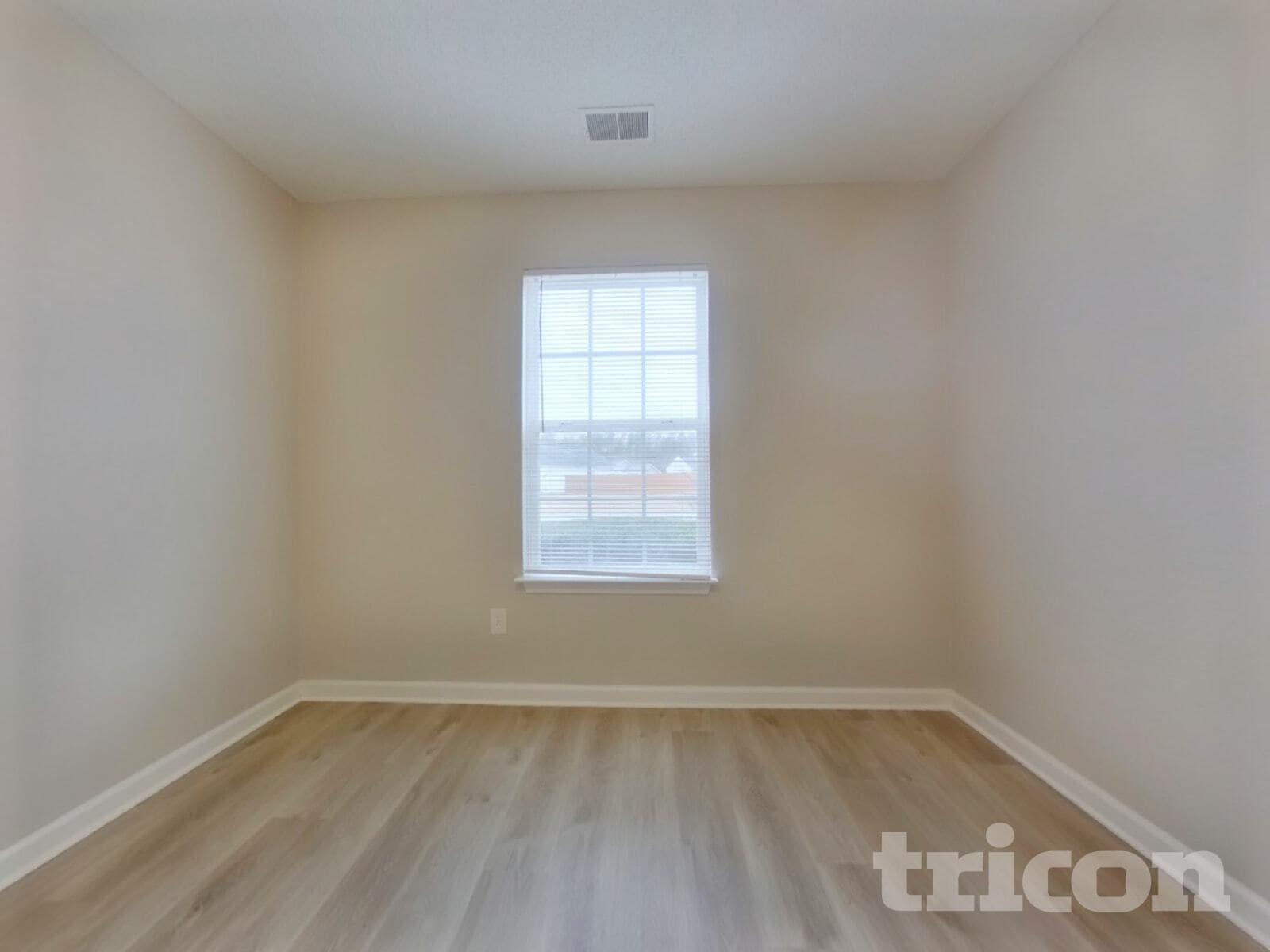 Building Photo - 558 Robins Egg Dr