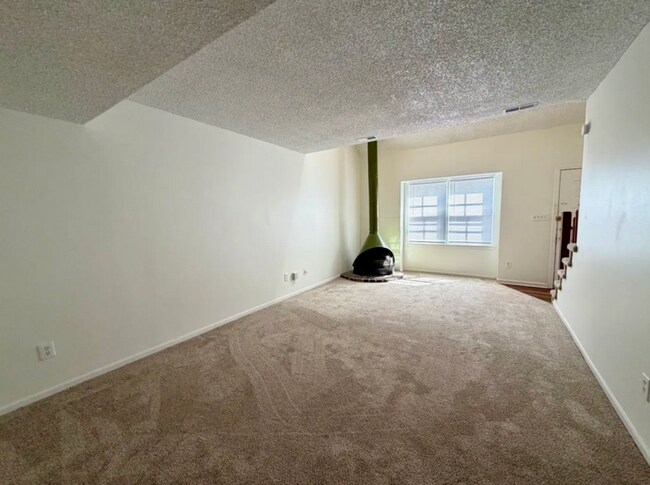 Building Photo - 1401 Pennsylvania St