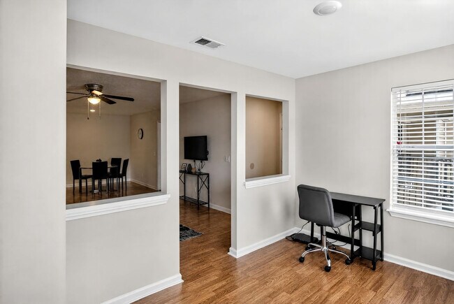 Building Photo - 100 Royal Prince Ln
