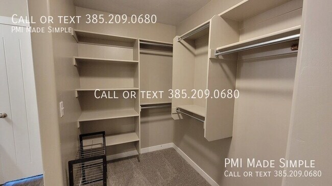 Building Photo - Modern Townhome | LVP | Office/Entertainment