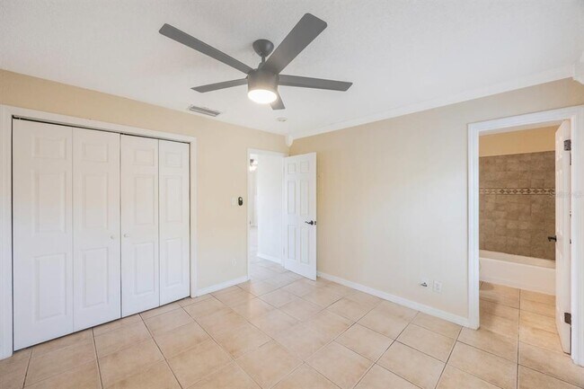 Building Photo - 5092 Beach Dr SE