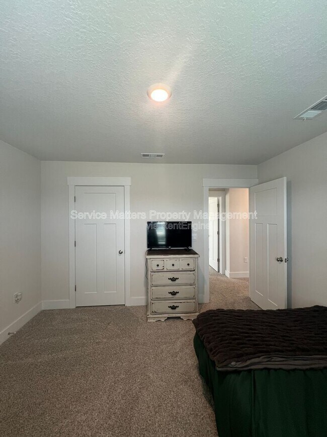 Building Photo - 5964 Sargassum Ln