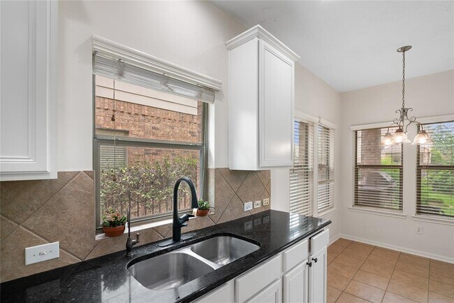 Building Photo - 114 E Lasting Spring Cir