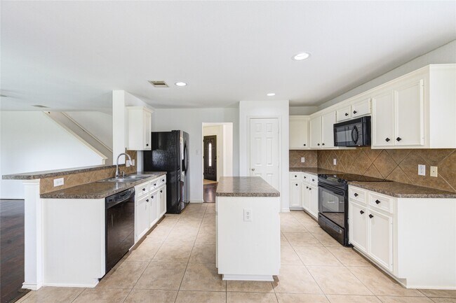Building Photo - 2115 Sherbrook Park Ln