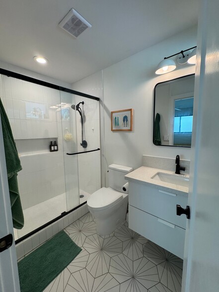 Building Photo - 5428 Paniolo Pl