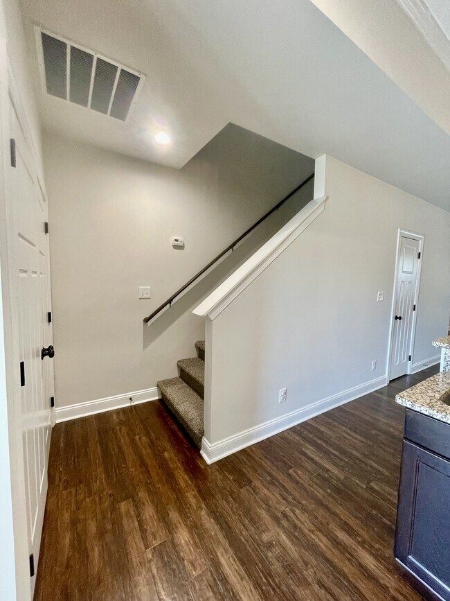 Building Photo - 103 Portico Street