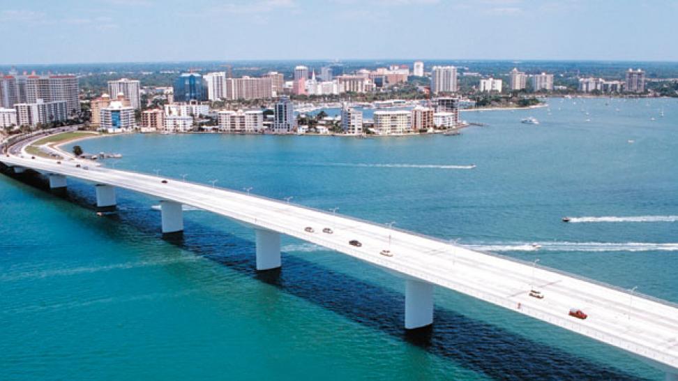Ringling Bridge 1.5 miles away. - 850 S Tamiami Trl