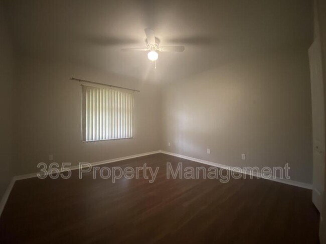 Building Photo - 3928 Champagne Ave