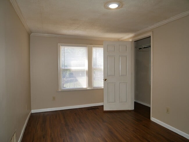 Building Photo - 1511 N 39th St