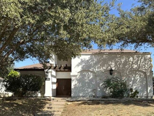 Primary Photo - 9810 Spindrift Dr