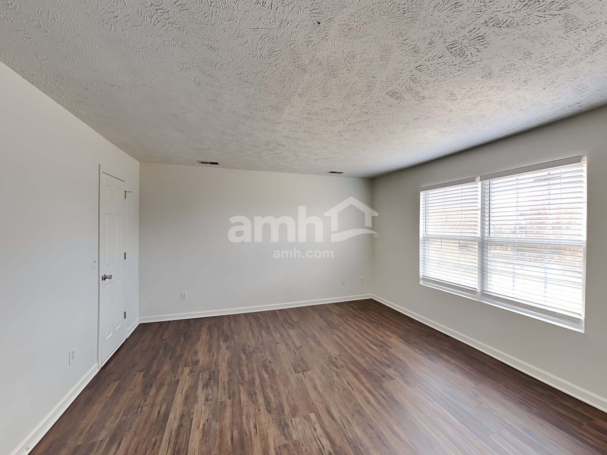 Building Photo - 3408 Ravenel Ct