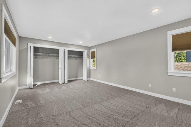 Building Photo - 13749 Corliss Ave N