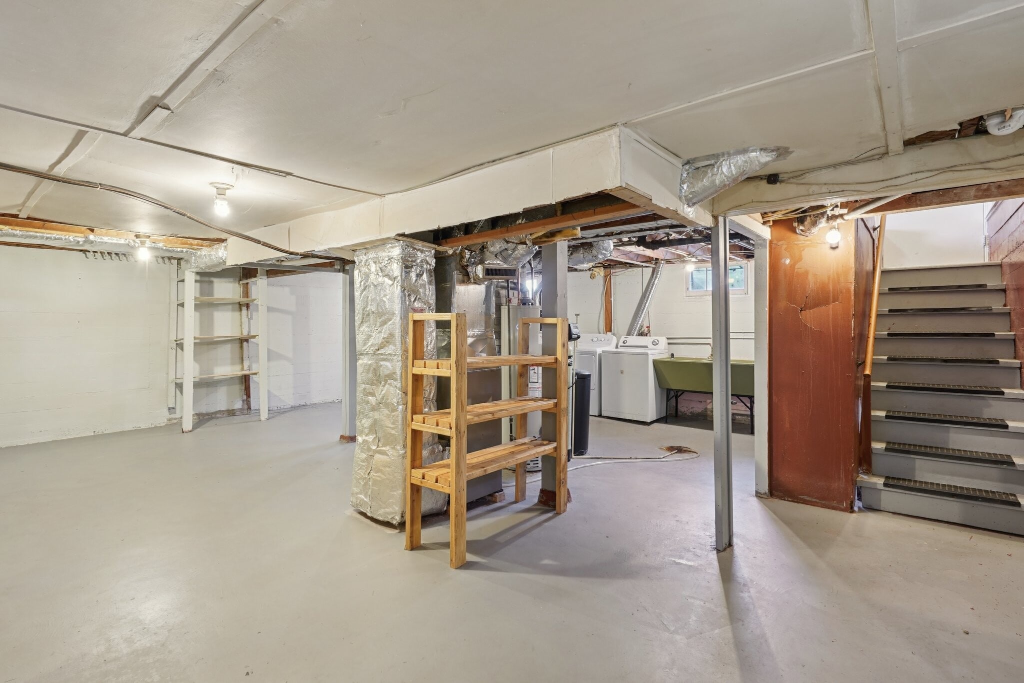 Building Photo - 1118 Lorraine Dr