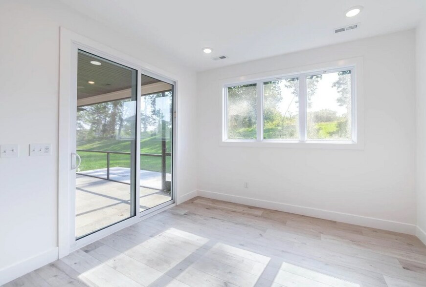 Building Photo - 808 Napa Dr