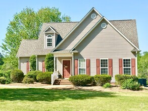 Building Photo - 2366 Tuckaway Rd