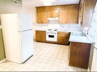 Building Photo - Vista View 6