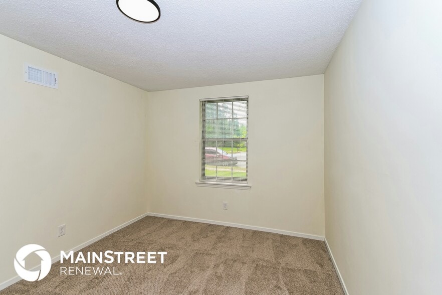 Building Photo - 3862 Kerwood Ave