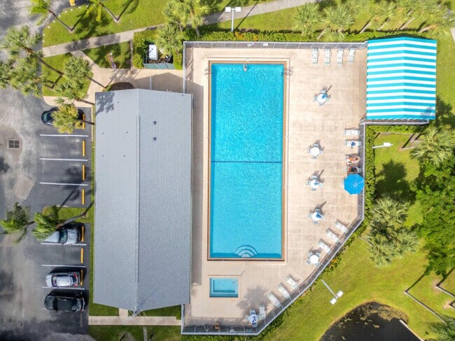 Building Photo - 3664 Alder Dr