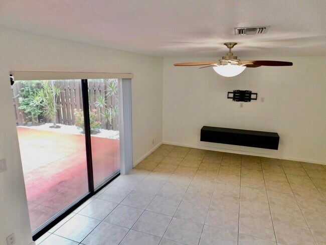 Building Photo - 4155 Turnberry Cir