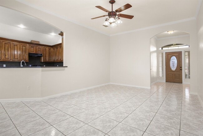 Building Photo - 3727 Clover Meadows St