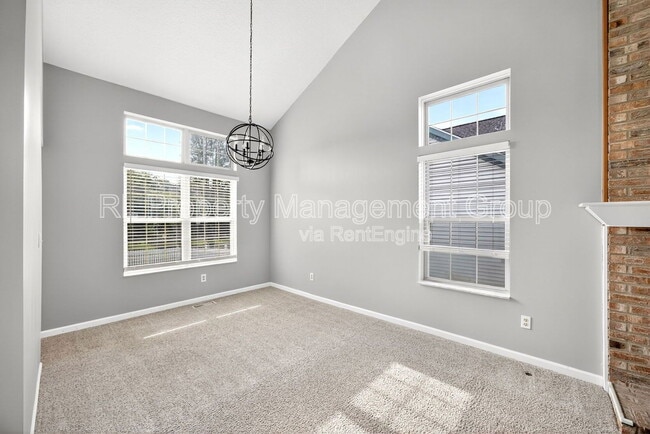 Building Photo - 994 Frieda Ct