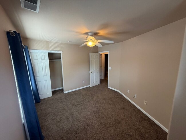 Building Photo - 4 Bedroom | 3.5 Bathroom | Single family home in Downtown Sacramento