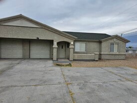Building Photo - 3035 Kiowa Blvd N