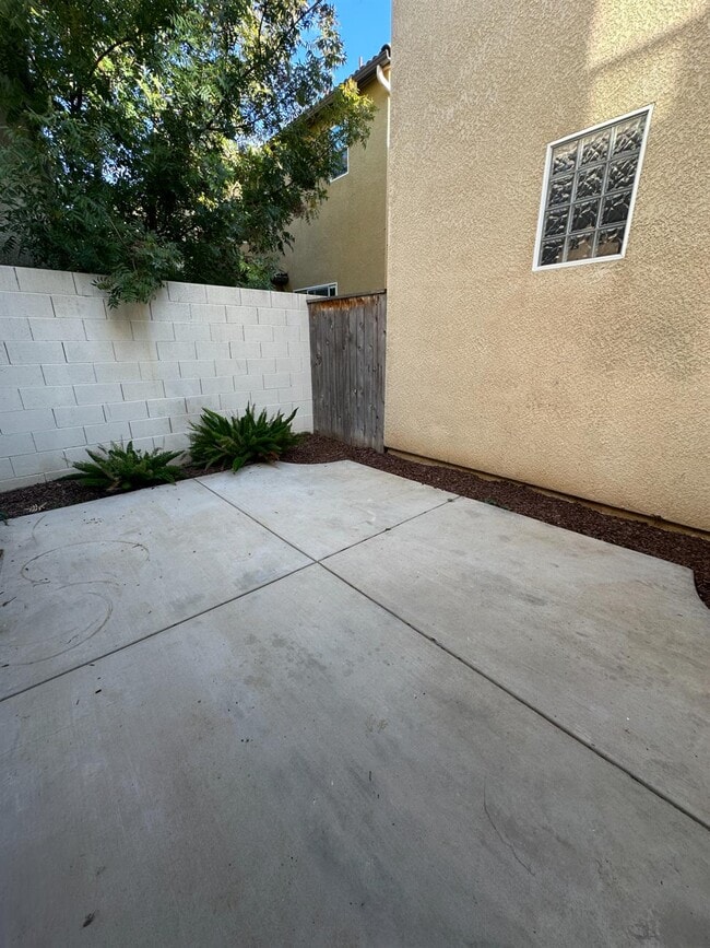 Building Photo - 3626 Alcove Way