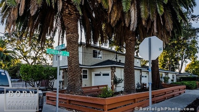 Building Photo - 502 Lincoln Ave