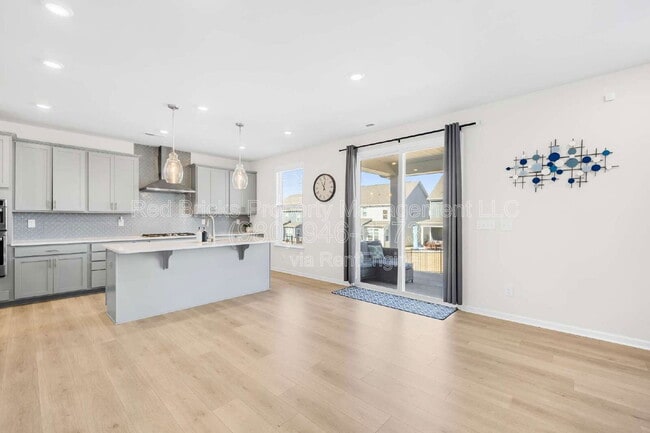 Building Photo - 104 Winterberry St