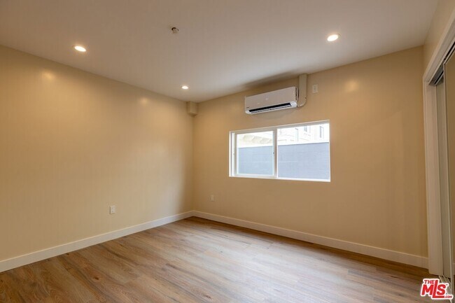 Building Photo - 2656 W Carson St