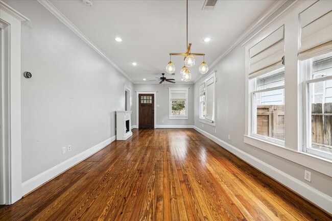 Building Photo - 513 Northwood St
