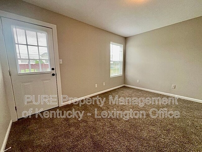 Building Photo - 133 Grinder Ct
