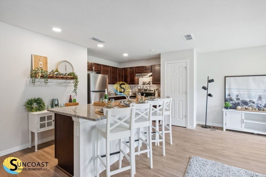 Building Photo - 7626 Mailes Ct