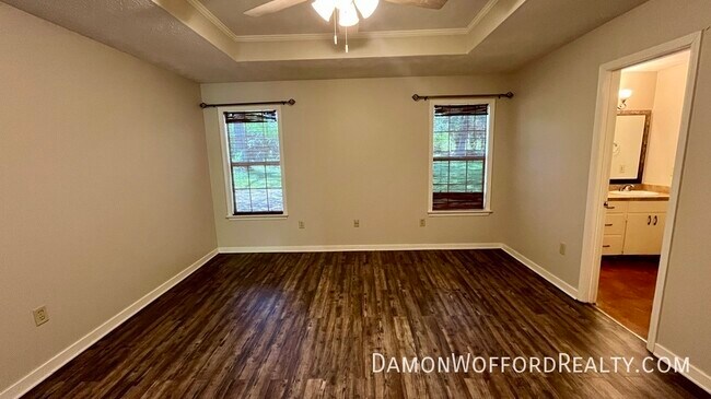Building Photo - 308 Woodrun Dr