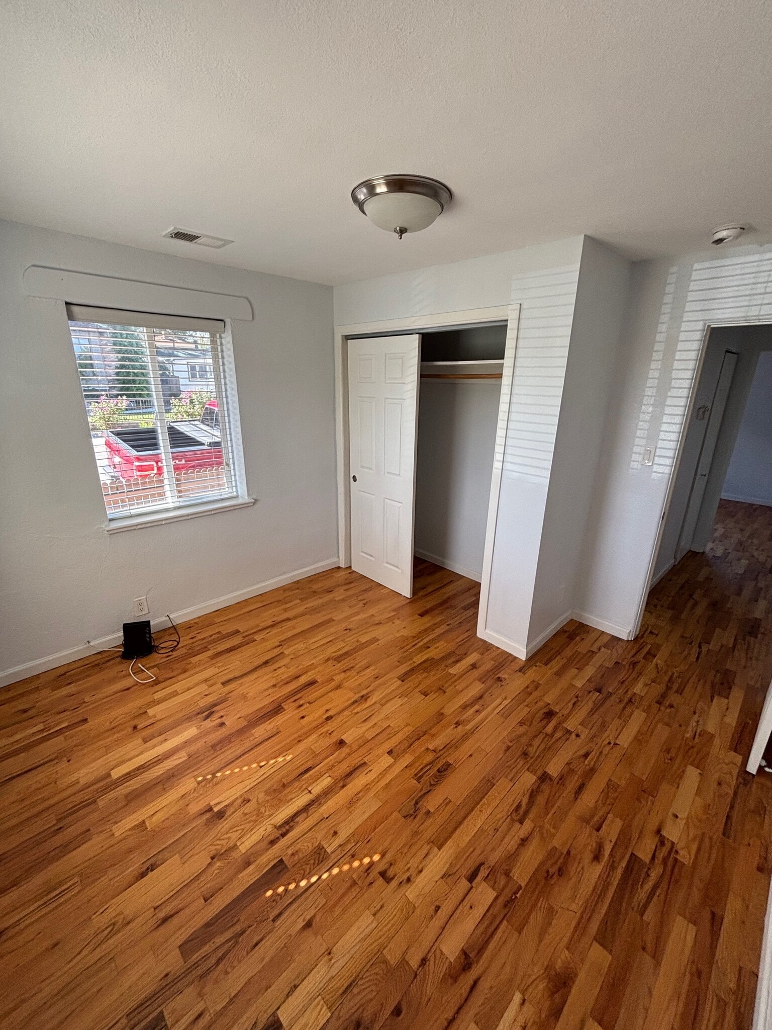 Building Photo - 740 Hazel Ct