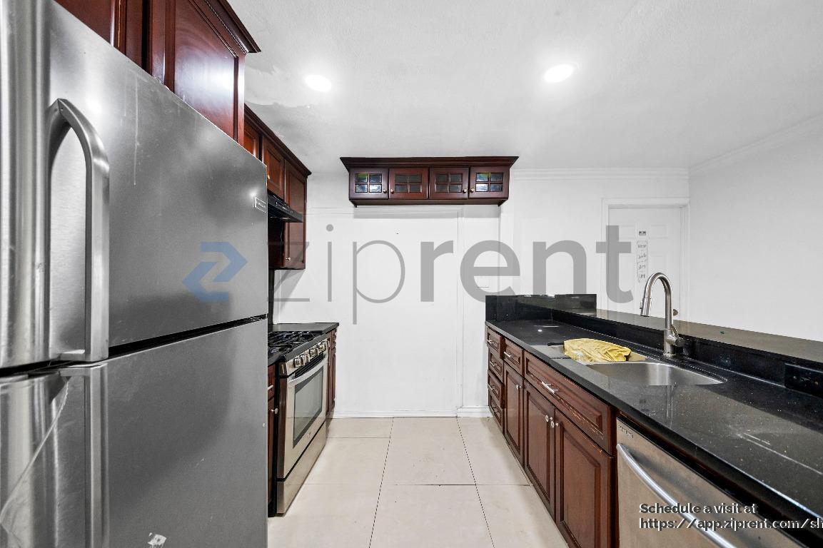 Building Photo - 17402 Horst Ave