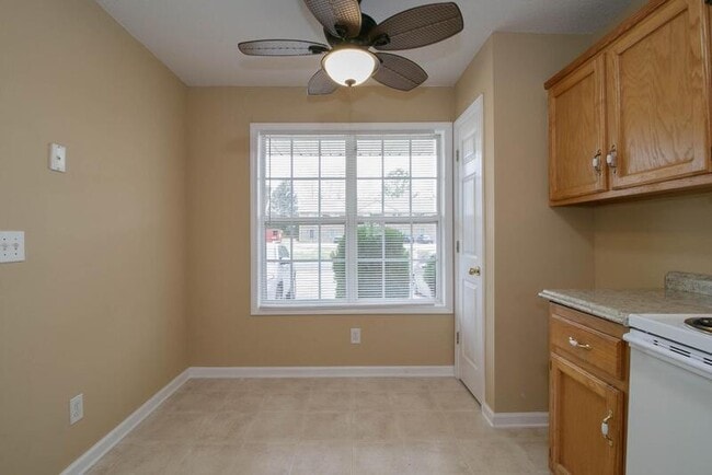 Building Photo - 2107-1 Ringgold Ct