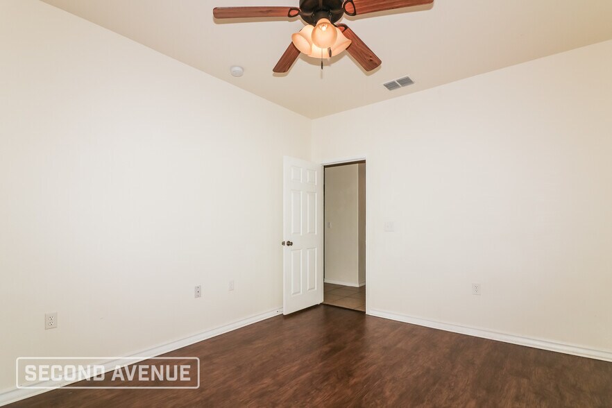 Building Photo - 3614 Giants Drive