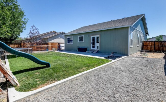 Building Photo - 404 Settler Dr