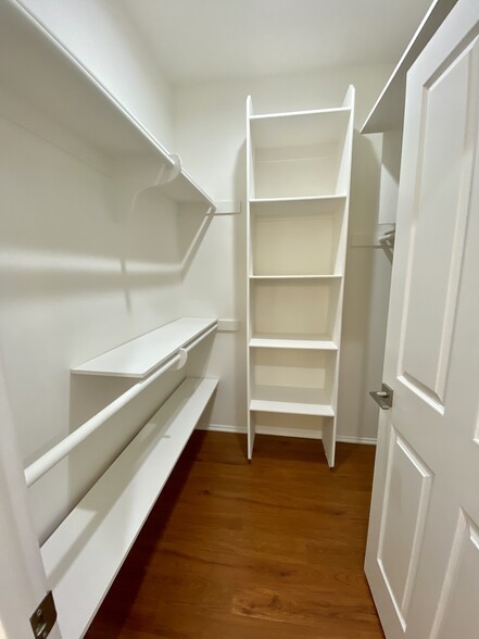 master closet - 910 S Bedford St