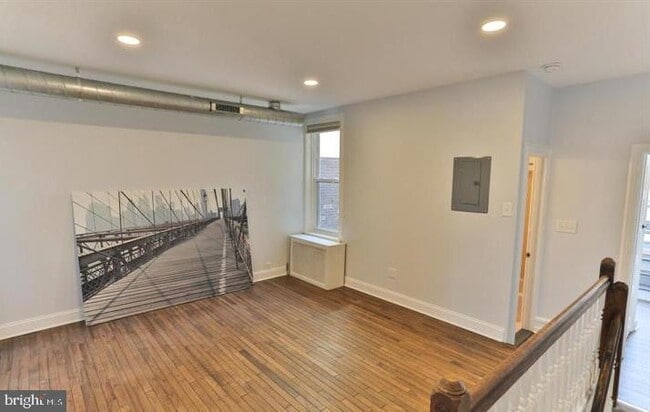 Building Photo - 855 N 24th St